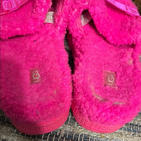 UGG Pink Plush Slippers Cozy Slide Style - Picture 7 of 8